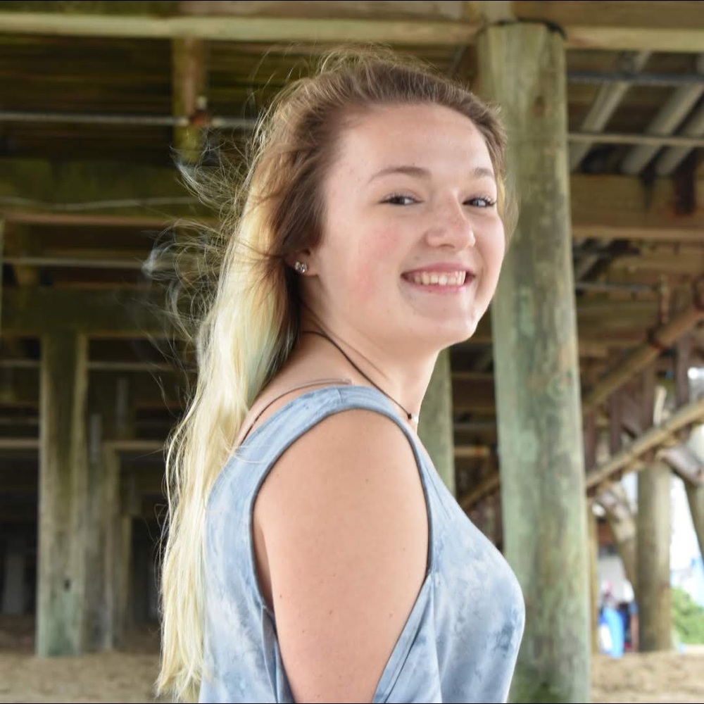 Meet your Posher, Kayla